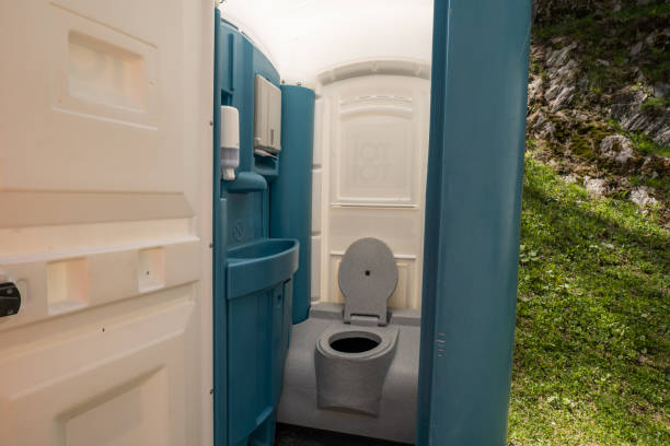 Best Luxury portable toilet rental  in Nth Bend, OR